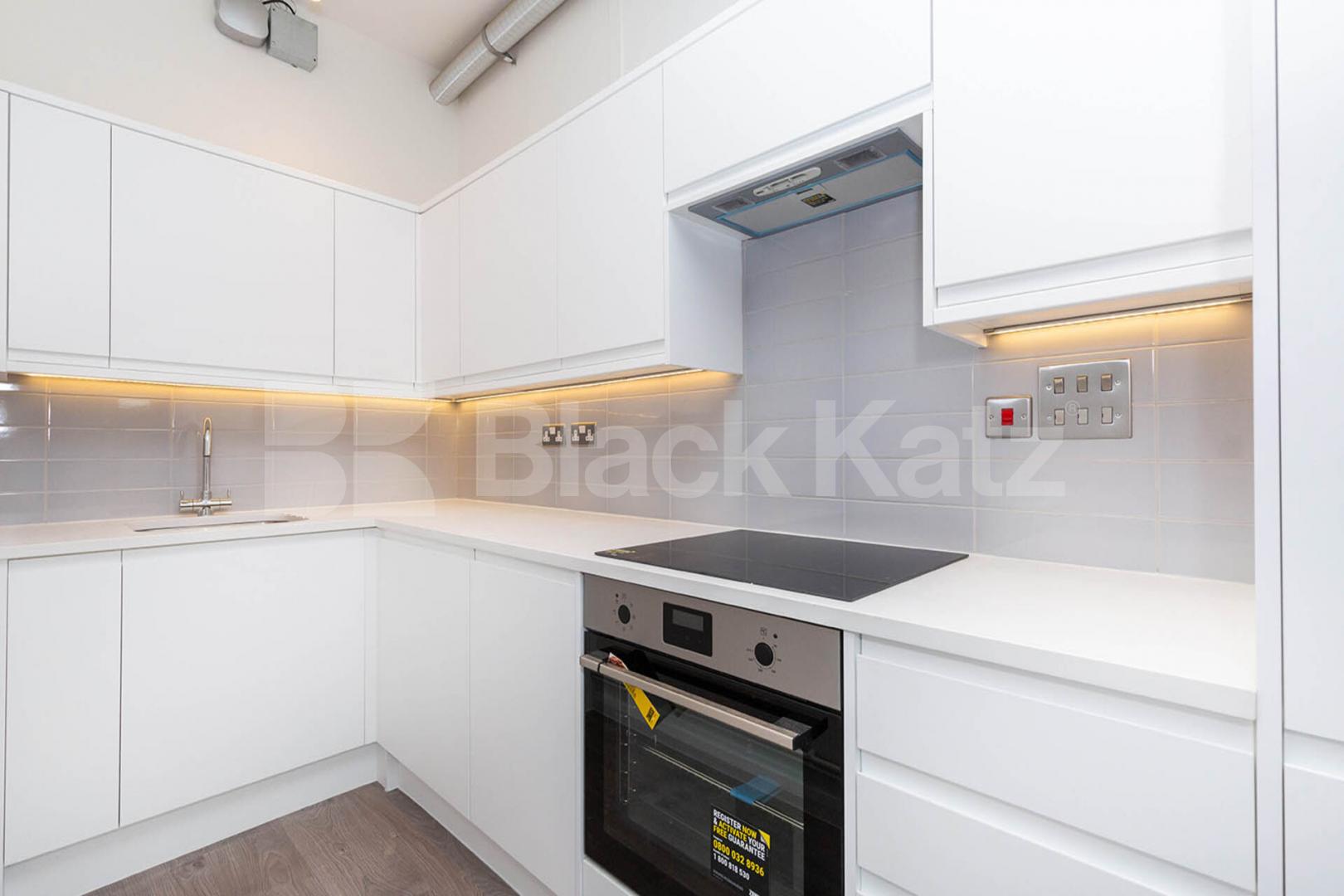 Prime live work unit in Dalston / Haggerston in the iconic Ability plaza Ability Plaza - Kingsland Road, Dalston / Haggerston